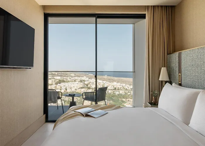 Hotel Me Malta By Melia San Ġiljan
