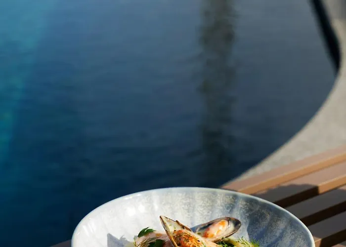 Отель Me Malta By Melia 5*